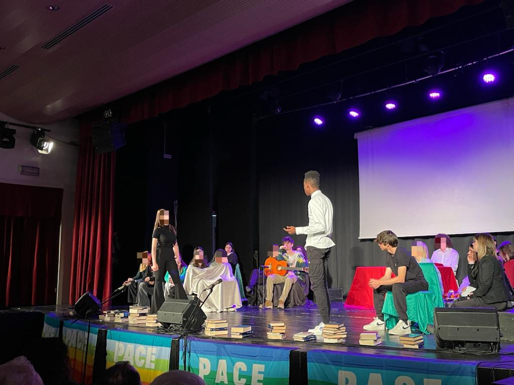 26a25ebb-8a31-4a33-b92e-1aa103946f92