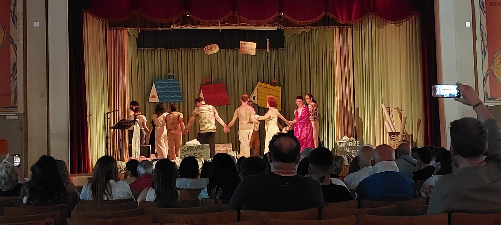 Oltre le parole. Lanterna di Diogene 2024 (1)